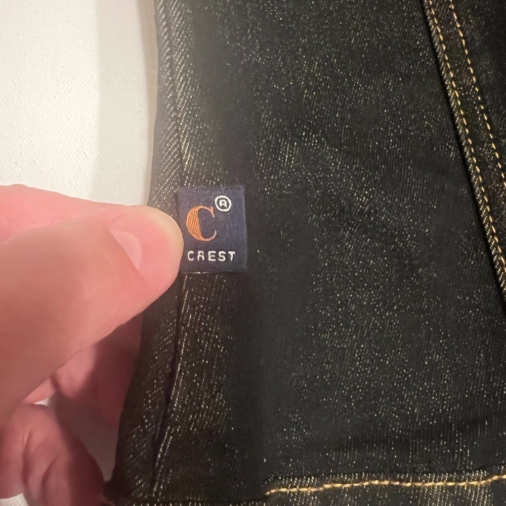 Y2K Crest Black Jean Jacket Classic Denim Style (D4) - Picture 9 of 12